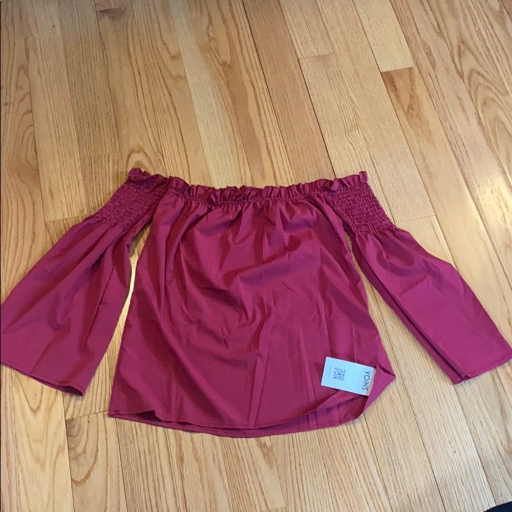 Pink/magenta shirt with ruffles